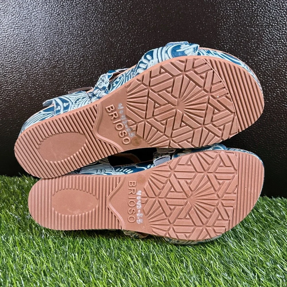Brioso Tooled Leather Sandals Womens 8.5 Blue Floral Braided Strap Wedge